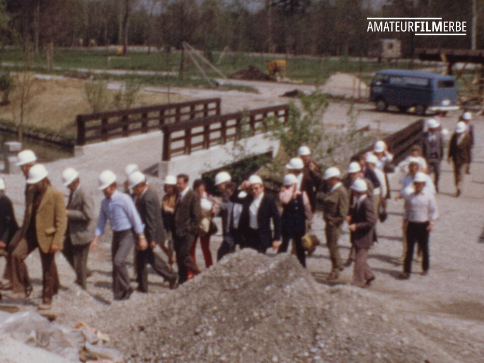 Guided tour of the construction site at the Munich Olympic Park – Still 1/19