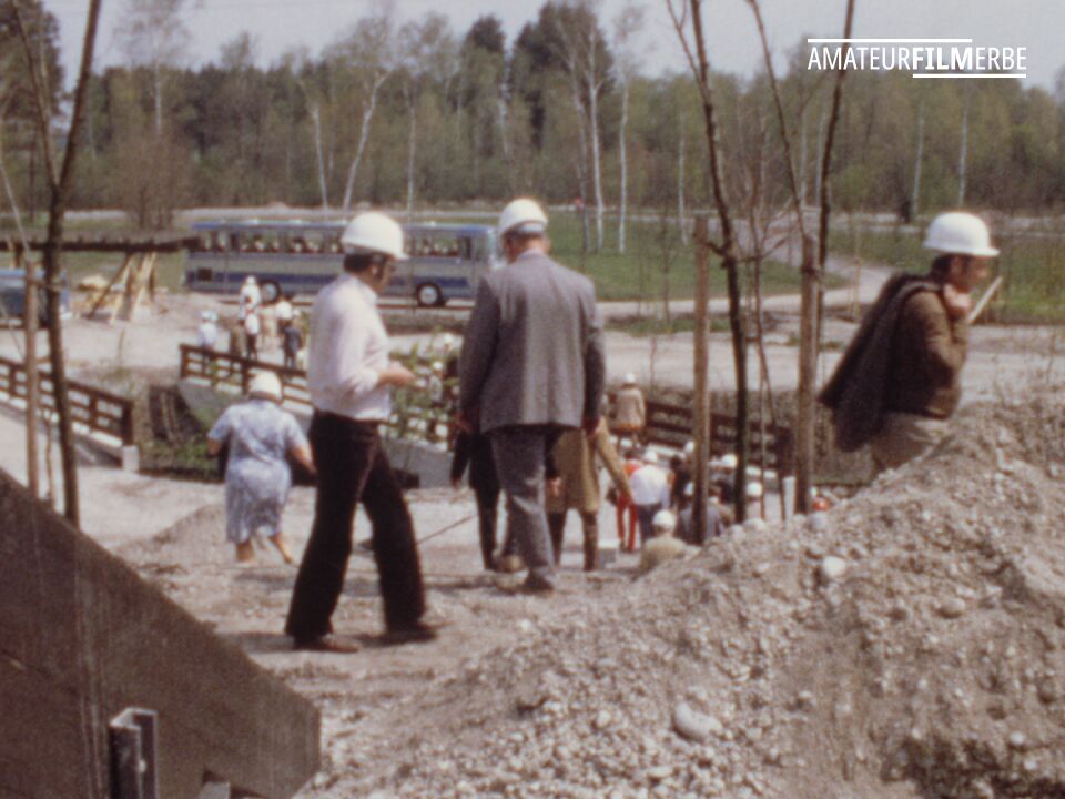 Guided tour of the construction site at the Munich Olympic Park – Still 4/19