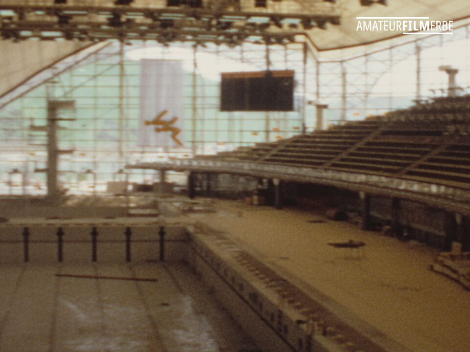 Guided tour of the construction site at the Munich Olympic Park – Still 10/19