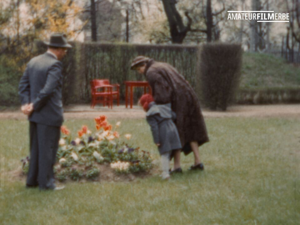 Easter egg and flying top hunt in a garden – Still 3/8